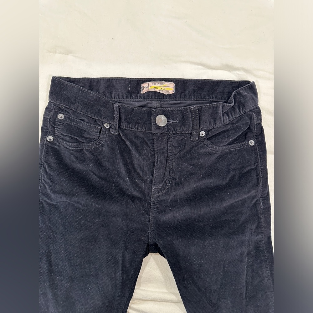 Free People Black Straight Leg Skinny Corduroy Pants size 25 - Picture 4 of 4